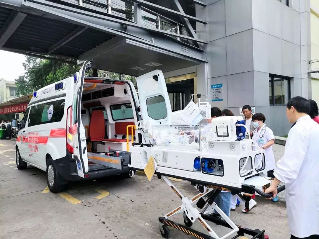 安宁市长短途救护车转院